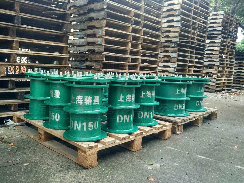 <a href=http://www.m.cswx888.com target=_blank class=infotextkey>柔性防水套管</a>防水層被破壞的原因